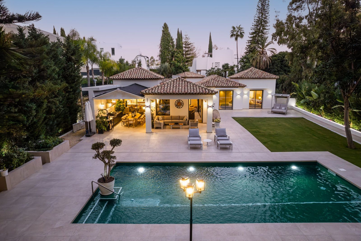 Nueva Andalucía, Marbella