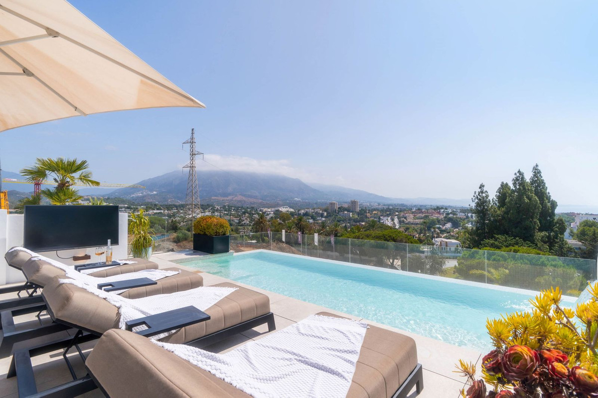 Nueva Andalucía, Marbella
