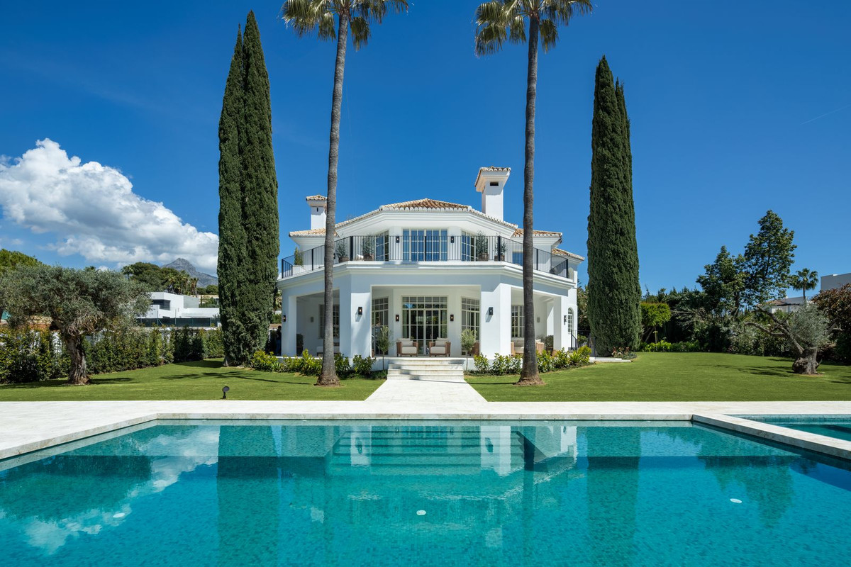 Nueva Andalucía, Marbella